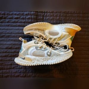 Nike ISPA Flow- Pure Platinum